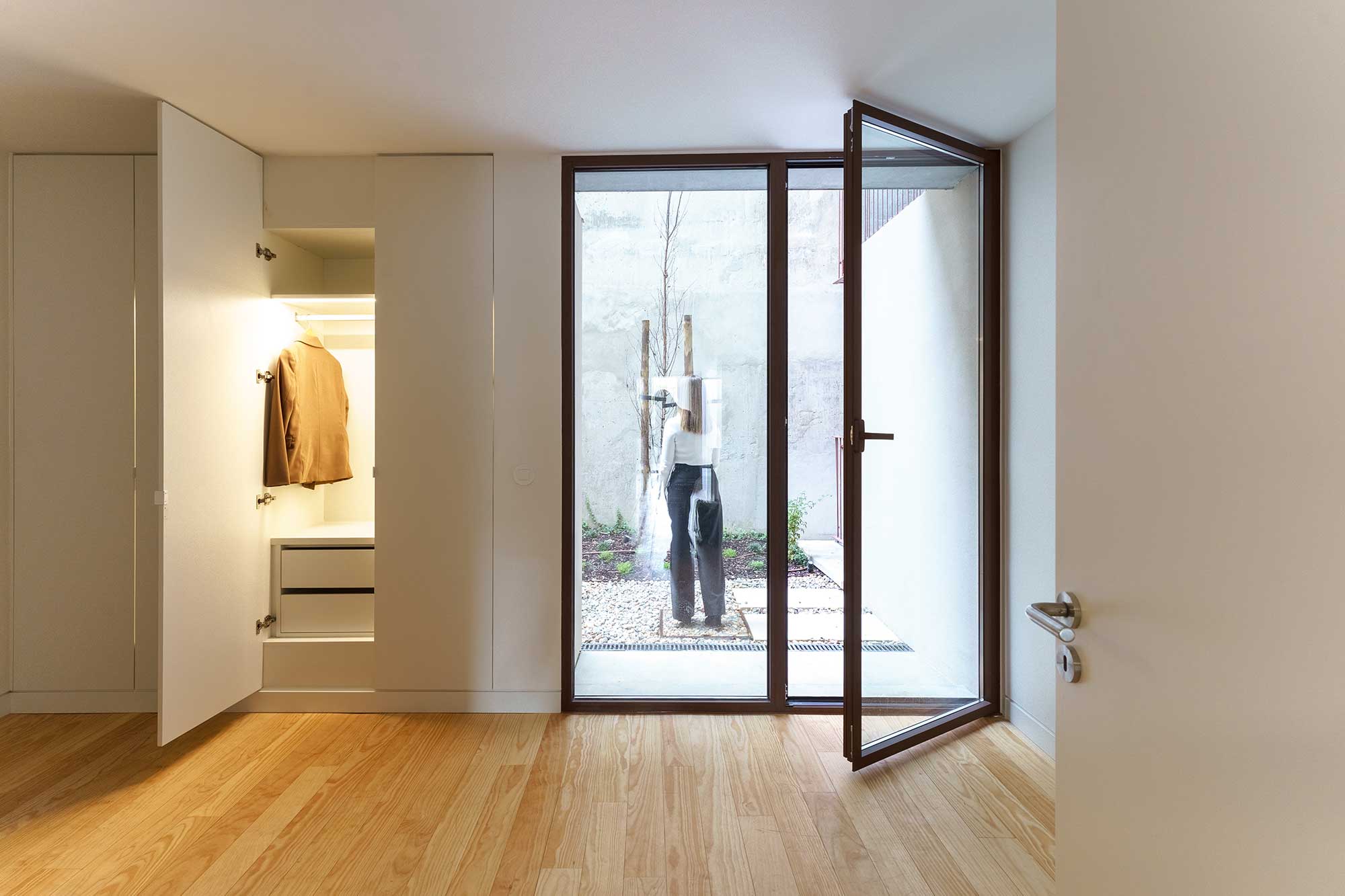 exterior Montisnavia A1 6